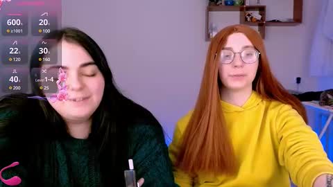 Snapshot of ellies_8 chatting on February 28, 5:48 pm Ellie online show from February 28, 5:48 pm