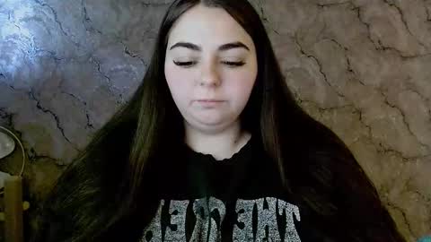 Snapshot of ellies_8 chatting on September 28, 10:20 am Ellie online show from September 28, 10:20 am