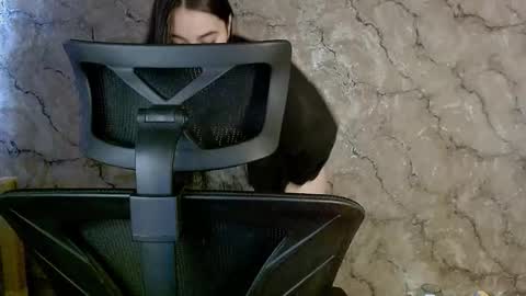 Snapshot of ellies_8 chatting on October 3, 9:06 am Ellie online show from October 3, 9:06 am