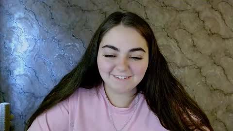 Snapshot of ellies_8 chatting on October 17, 11:24 am Ellie online show from October 17, 11:24 am