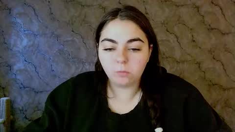 Snapshot of ellies_8 chatting on October 20, 4:46 am Ellie online show from October 20, 4:46 am