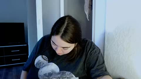 Ellie online show from May 14, 6:20 am