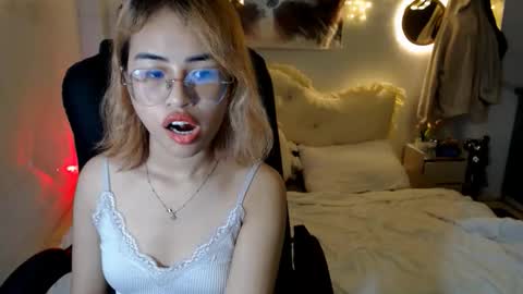 ellieyun online show from September 23, 1:03 pm