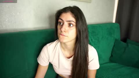 Snapshot of elliholly77 chatting on October 6, 7:17 am elliholly77 online show from October 6, 7:17 am