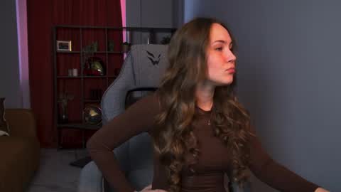 Elin online show from March 24, 5:45 am