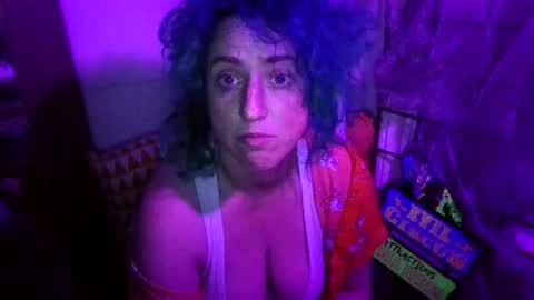 Snapshot of elliohh chatting on April 20, 2:25 am Elliohh online show from April 20, 2:25 am