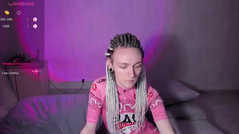 elliot_winki online show from November 16, 2:55 pm