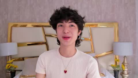 elliotvolkov online show from December 19, 5:31 pm