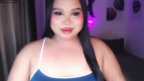 Ellise online show from May 10, 5:18 pm