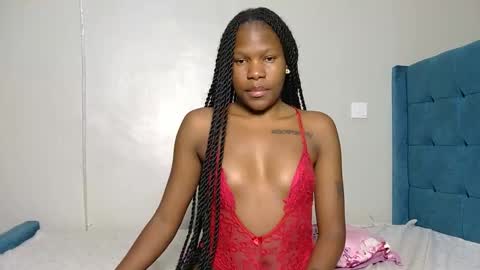 Snapshot of elllanna chatting on March 19, 10:47 pm elllanna online show from March 19, 10:47 pm