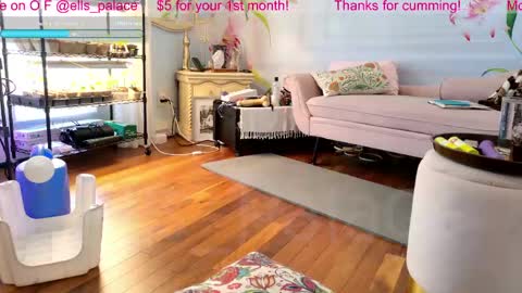 Ella Bella Bo Bella online show from May 1, 6:45 pm