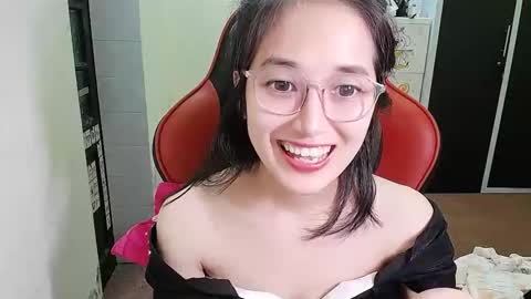 Snapshot of ellsa9x chatting on September 16, 2:34 am ellsa9x online show from September 16, 2:34 am