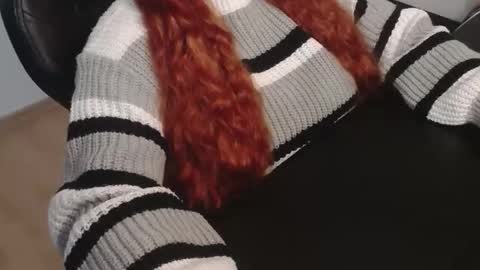 Elly online show from February 22, 1:31 pm