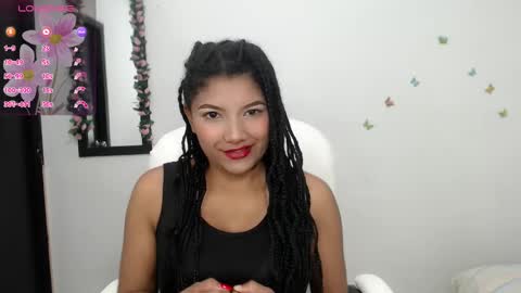 Elly online show from December 6, 8:18 pm