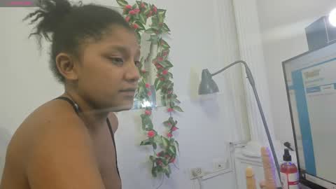 Elly online show from January 5, 8:10 pm