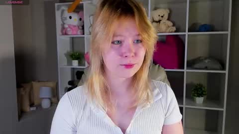 ellya_castro online show from September 15, 12:10 am