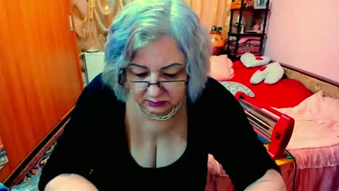 ellyhot53 online show from January 4, 2:56 pm