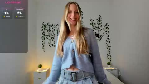 ellymartinez online show from February 9, 4:44 pm