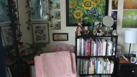 Elly Naomi online show from March 14, 3:50 pm