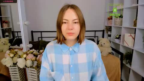 elma_lily online show from December 3, 7:27 am