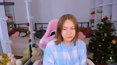 elma_lily online show from January 6, 7:12 am