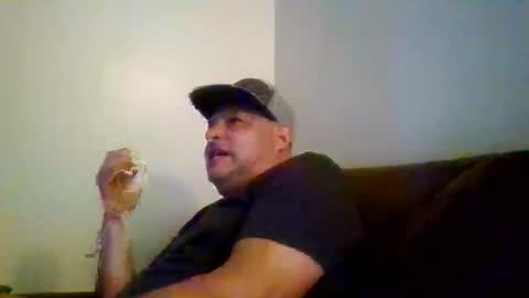 Snapshot of elmario24 chatting on March 11, 7:36 am elmario24 online show from March 11, 7:36 am