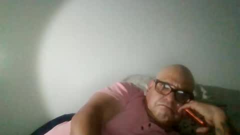 Snapshot of elmario24 chatting on March 16, 7:56 am elmario24 online show from March 16, 7:56 am