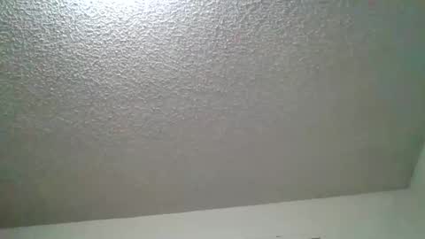 Snapshot of elmario24 chatting on March 30, 8:04 am elmario24 online show from March 30, 8:04 am