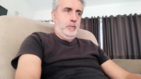 fer online show from November 11, 4:18 pm