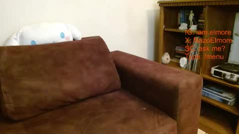 My name is Elmore. Please say hello I like to chat with you. If you have requests or dirty talk please use tip online show from September 28, 3:01 am