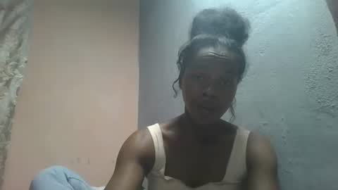 elodie228680 online show from April 29, 5:30 pm