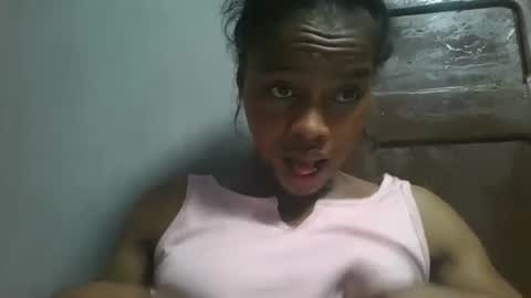 elodie228680 online show from April 30, 8:57 pm