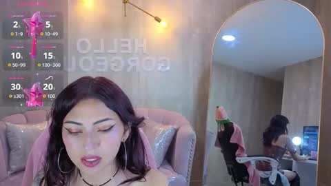 Elody  online show from October 17, 12:52 pm