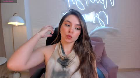 ELOISA OLIVERO online show from January 12, 4:50 pm