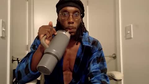 Snapshot of elong9 chatting on March 23, 12:03 am Slim online show from March 23, 12:03 am