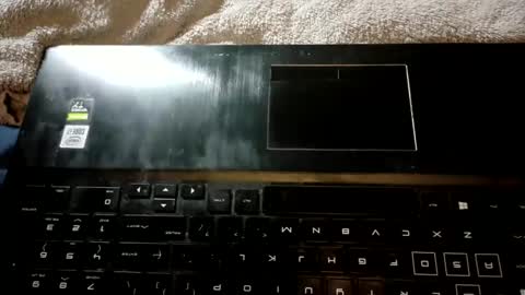 Snapshot of elong9 chatting on April 2, 10:18 pm Slim online show from April 2, 10:18 pm