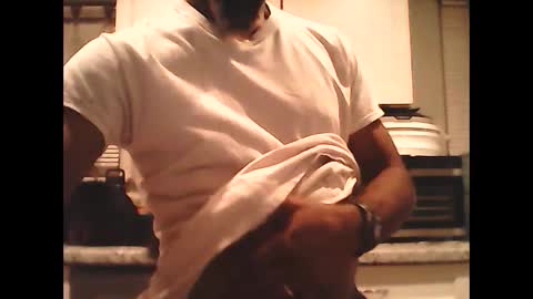 Snapshot of elparador chatting on January 15, 2:38 am El Parador online show from January 15, 2:38 am