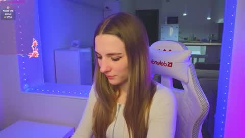 Elsa online show from February 9, 2:15 am