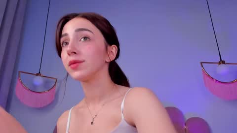 Snapshot of elsa_xo chatting on December 19, 2:34 am Michelle online show from December 19, 2:34 am