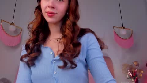 Snapshot of elsa_xo chatting on January 4, 11:33 am Michelle online show from January 4, 11:33 am
