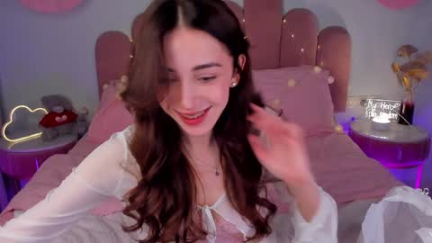 Snapshot of elsa_xo chatting on January 19, 9:11 am Michelle online show from January 19, 9:11 am