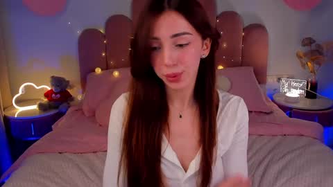 Snapshot of elsa_xo chatting on January 28, 11:28 pm Michelle online show from January 28, 11:28 pm