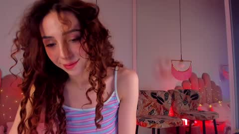 Snapshot of elsa_xo chatting on February 1, 11:27 pm Michelle online show from February 1, 11:27 pm