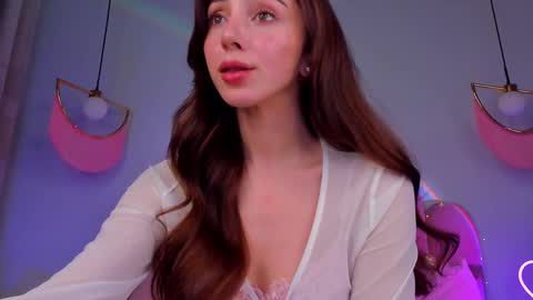 Snapshot of elsa_xo chatting on February 19, 11:36 pm Michelle online show from February 19, 11:36 pm