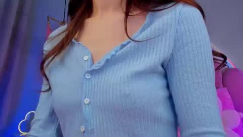 Snapshot of elsa_xo chatting on February 25, 11:33 pm Michelle online show from February 25, 11:33 pm