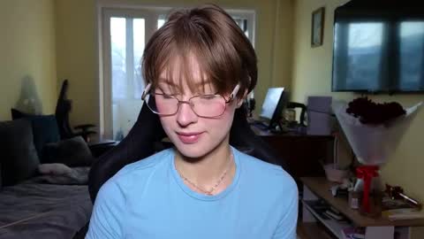 elsaangel online show from February 15, 10:47 am