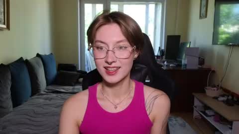 elsaangel online show from June 18, 7:08 am