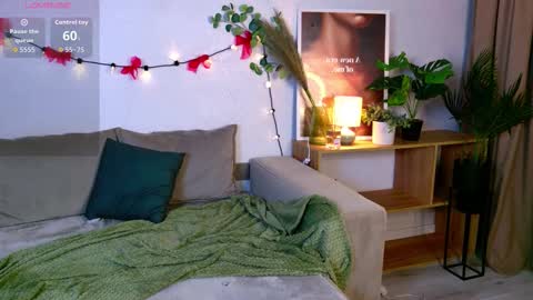 elina online show from February 11, 2:55 pm