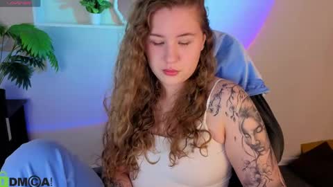 Elsie online show from April 30, 1:23 am