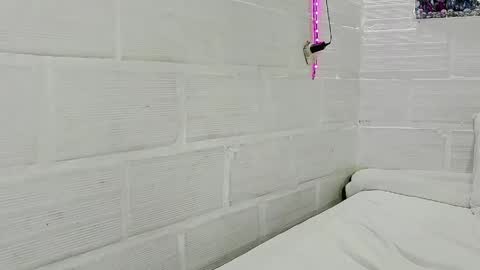 eltojii online show from April 14, 4:02 pm